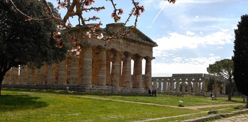 “L’archivio sotterraneo. Etruschi, Greci e indigeni nella Piana del Sele”