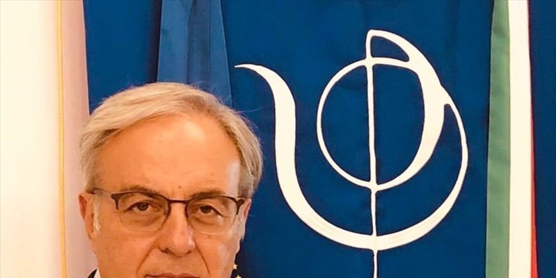 A scuola servono professionisti, non più formazione docente