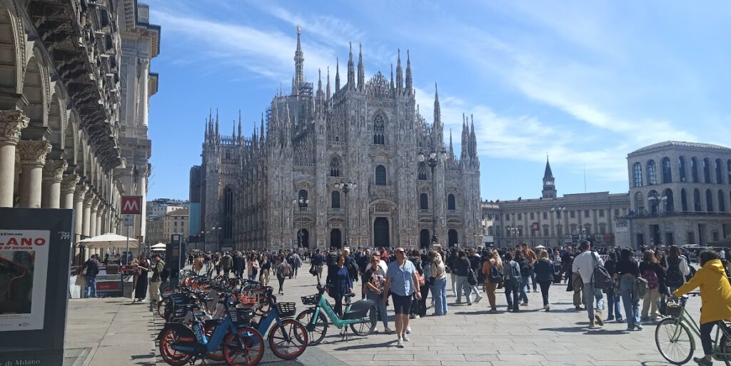 La Sinistra calce e martello