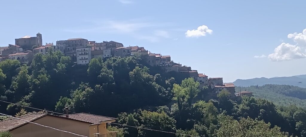 Rofrano, la memoria riapre porte e portoni